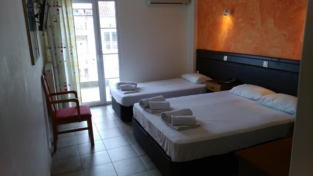 Hotel G.L. Paralía Zimmer foto